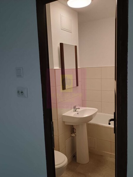 Garsonieră renovată- 33 MP LUJERULUI